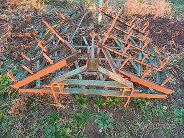 erpice a denti fissi per trattore 