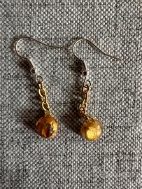 Orecchini in resina e simil oro