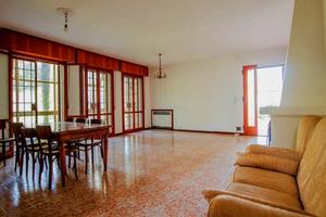 Villa in quadrifamiliare