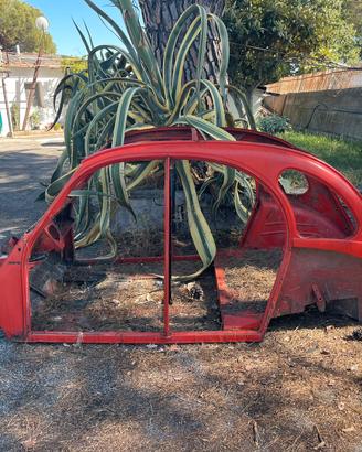 Scocca Citroen 2cv 4 del 1977 da ripristinare