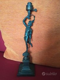 Scultura in bronzo del dio Mercurio