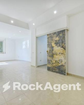 POSILLIPO - 4 VANI - TERRAZZO - BOX AUTO TRIPLO