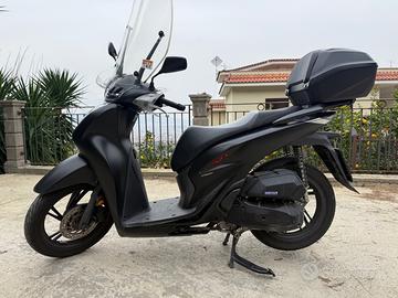 SH 150 nero sport