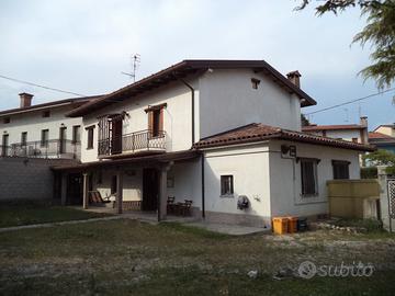Spaziosa casa indipendente a Majano