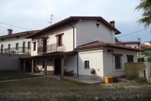 Spaziosa casa indipendente a Majano