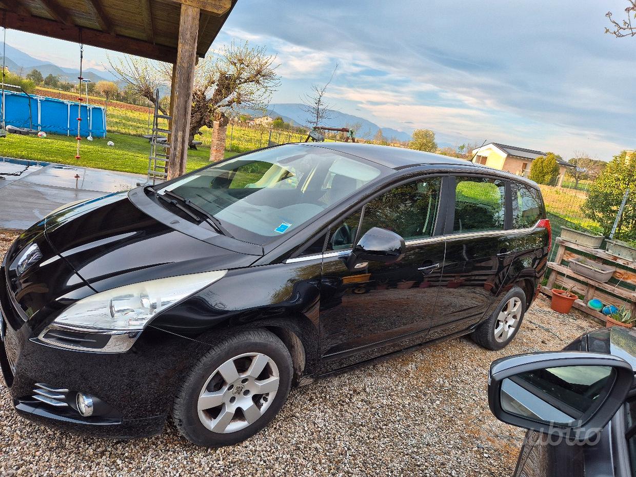 Peugeot 5008 1.6 7 posti