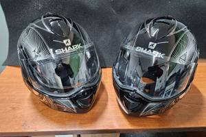 2 CASCHI SHARK  TG L  TG M