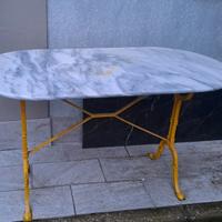 tavolo con piano in marmo 