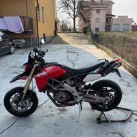 Aprilia dorsoduro 750