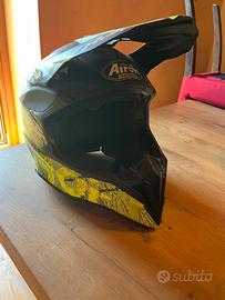 Casco da cross Airoh omologato taglia s 55-56