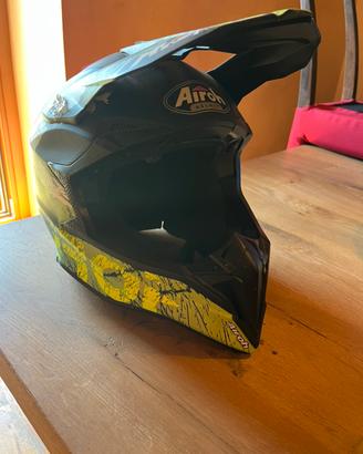 Casco da cross Airoh omologato taglia s 55-56