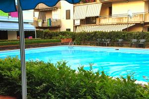 Appartamento con piscina