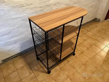 Carrello come appoggio per cucina