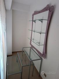 Tavolini da vetrina e cornici espositive
