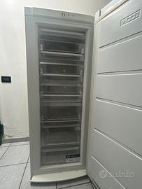 Congelatore verticale
