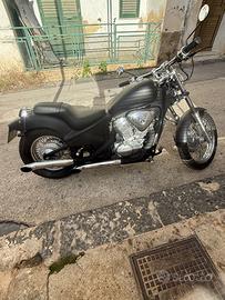 Moto Honda shadow 600