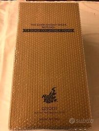 Hot toys the dark knight rises batman 1/4 qs001