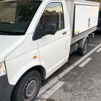 Wolsvagen trasporter isotermici