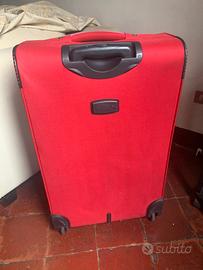 Valigia praticamente nuova