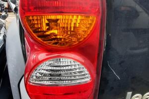 JEEP CHEROKEE SPORT 2010 - STOP POSTERIORE SINISTR