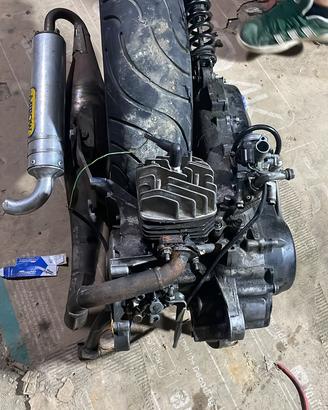 blocco motore honda X8R