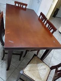Tavolo con 6 sedie