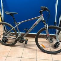 BICI UOMO GT aggressor