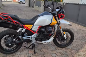 Moto Guzzi V85 TT - 2019