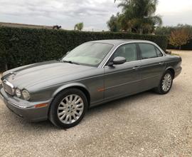 Jaguar XJ XJ8 3.5 V8 cat