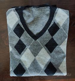 Pullover a rombi della Sisley
