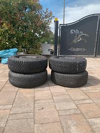 4 Ruote Goodyear per Renault Megane 4