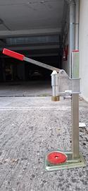 Tappatrice a corona e plastica