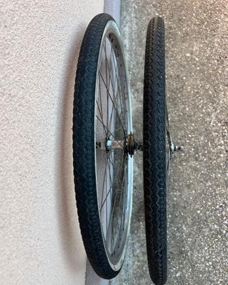 Coppia di ruote bici –  con ruota libera