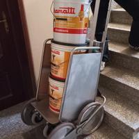 Carrello saliscale elettrico a batteria