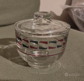 Zuccheriera vintage in vetro con coperchio