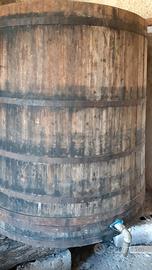 Tino in legno di grande dimensione