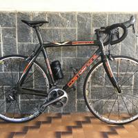 Bici da corsa in carbonio