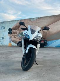 Yamaha YZF R125 - 2013