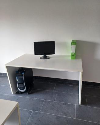 ufficio scrivania