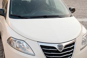 LANCIA Y 