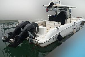 BOSTON WHALER 320 + 2x275hp MERCURY VERADO