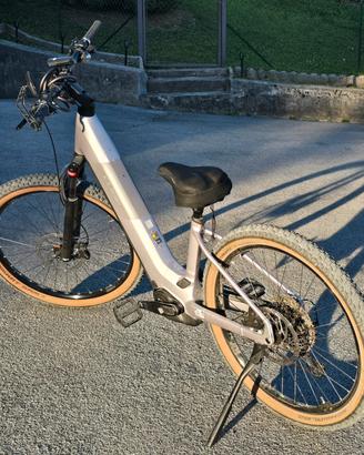 MTB-e-Touring CUBE hybrid Reaction Pro 800