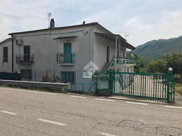 CASA SEMINDIPENDENTE A SAN VITTORE DEL LAZIO