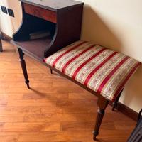 Mobile da telefono con panchetta – stile classico