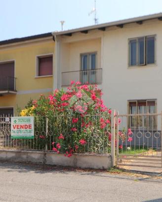 PORZIONE DI BIFAMILIARE A GOITO