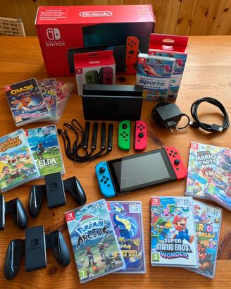 Nintendo Switch V2 + 12 Giochi TOP + 4 Joy-Con