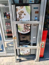 Distributore automatico