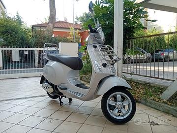 Vespa 150 Primavera Touring 2016