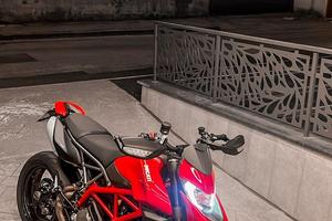 HYPERMOTARD 950 2023