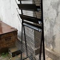 Rastrelliere per esposizione riviste, giornali